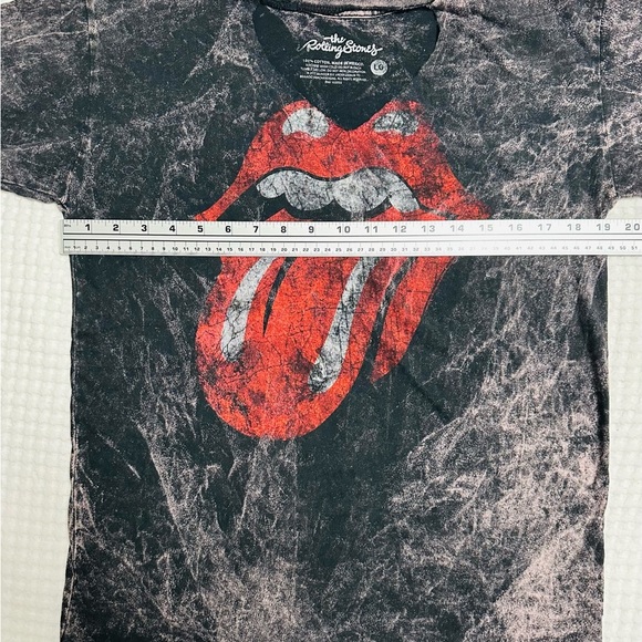Hot topic, Rolling Stones, customized, graphic T PRICE FIRM - Picture 6 of 6